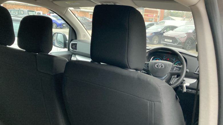 Toyota Proace Verso 100kW Shuttle Long 50kWh 5dr Auto Electric Estate